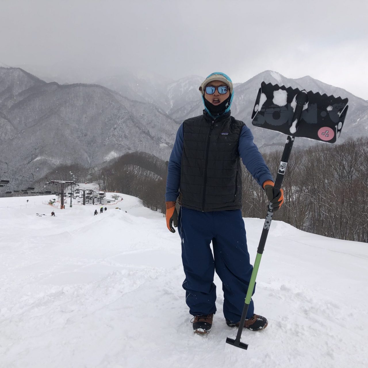 km4k カモシカ　スノボウェア　Mサイズ